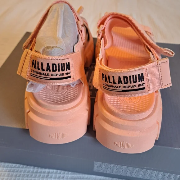 Palladium Revolt Platform Sandals - Picture 3 of 8